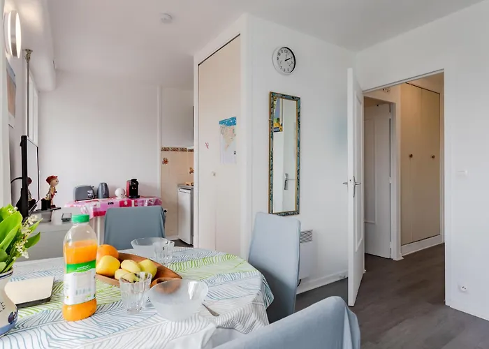 Les Marinas By Interhome Apartman Courseulles-sur-Mer